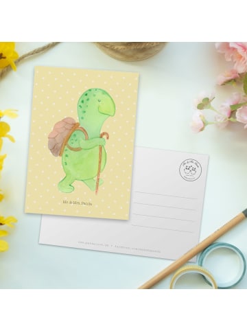 Mr. & Mrs. Panda Grußkarte Schildkröte Wanderer ohne Spruch in Gelb Pastell