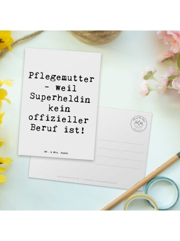 Mr. & Mrs. Panda Postkarte Spruch Pflegemutter Superheldin mit S... in Weiß
