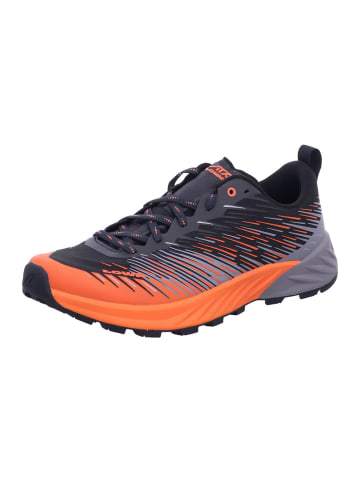 LOWA Wanderschuh in orange