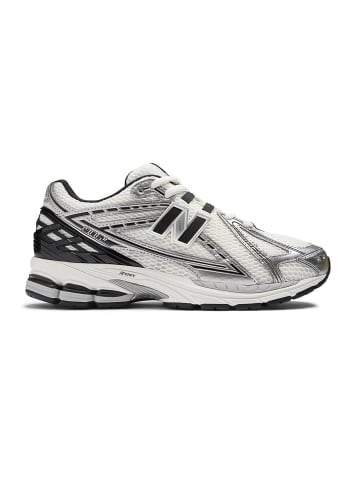 New Balance Sneackers - in Grau