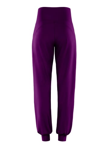 Winshape Functional Comfort Leisure Time Trousers LEI101C in dark plum