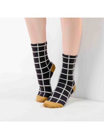 MUNADUNA 2er-Pack 3D-Relief Karomuster-Fashionsocken-Farb-Mix