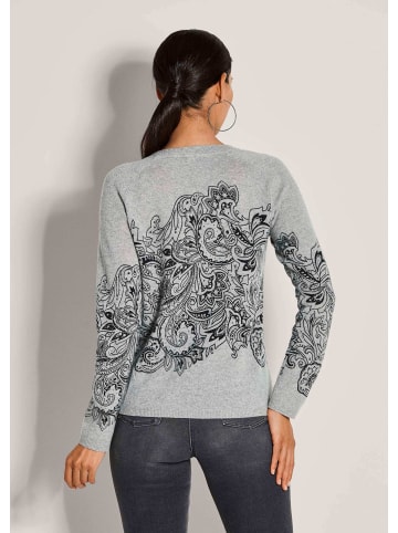 MADELEINE Kaschmirpullover mit einzigartigem Print in silbergrau / schwarz