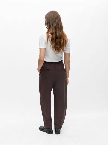Object Hose in Seal Brown1
