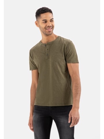 Camel Active Kurzarm Henley in Dunkel Oliv