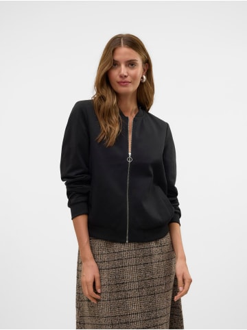 Vero Moda Mantel in Black