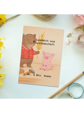 Mr. & Mrs. Panda Postkarte Landwirt Leidenschaft Design mit Spruch in Weiß