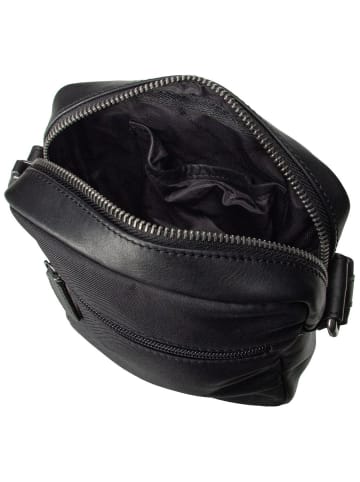 The Chesterfield Brand Bodybag Karlstad in Black