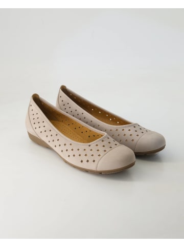 Gabor Ballerinas in Beige
