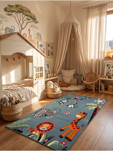 KADIMA DESIGN CASOLA Kinderteppich Blau 80x150 Dschungel Polypropylen Kinderzimmer in Blau