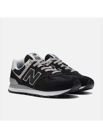 New Balance Sneaker Low in Schwarz/Weiß