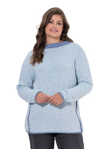Pullover in hellblau