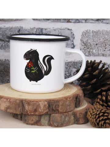 Mr. & Mrs. Panda XL Emaille Tasse Stinktier Blume ohne Spruch in Weiß