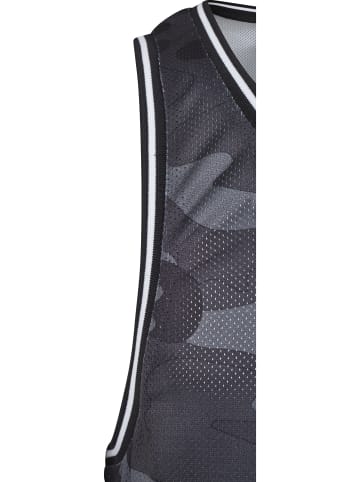 Urban Classics Tanks & Camis in darkcamo