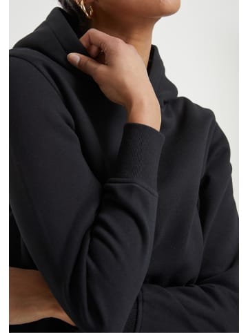 Urban Classics Urban Classics in black