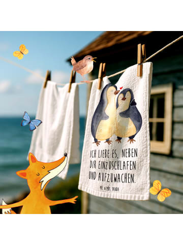 Mr. & Mrs. Panda Gästetuch Pinguine Einschlafen mit Spruch in Weiß