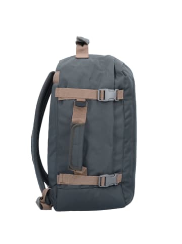 Cabinzero Adventure 72 Daypack 44 cm in black sand