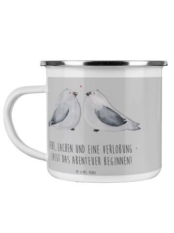 Mr. & Mrs. Panda Camping Emaille Tasse Verlobungsfeier Abenteuer... in Heather Grey