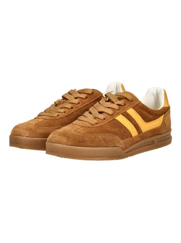 INUOVO Sneaker in Camel