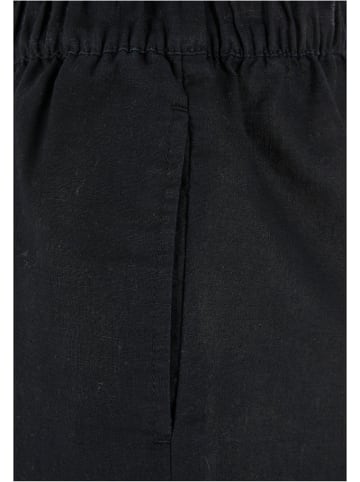 Urban Classics Shorts in black