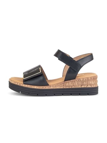 Gabor Plateau Sandalen in schwarz