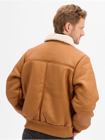 Alpha Industries Jacke in camel