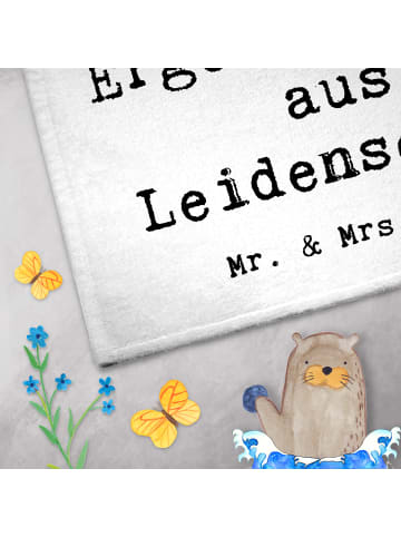 Mr. & Mrs. Panda Handtuch Ergotherapeut Leidenschaft mit Spruch in Weiß