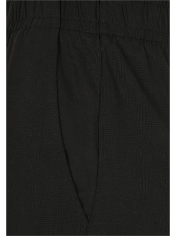 Urban Classics Short in black