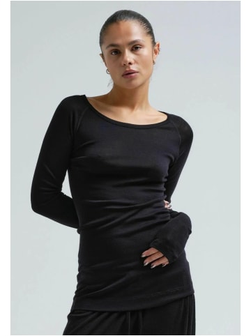 Seamless Basic T-shirt Woolen Jade in Black