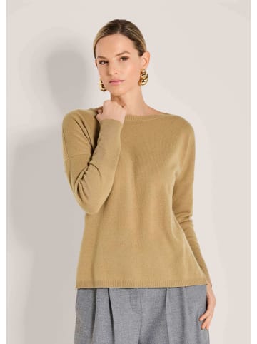 MADELEINE Schlichter Strickpullover mit U-Boot-Ausschnitt in caramel