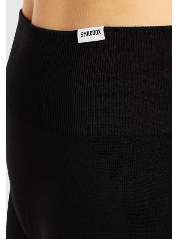 SMILODOX Short Leggings Arleta Scrunch in Schwarz