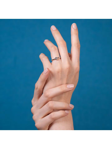 Lyomi 585/- Gold in weiß