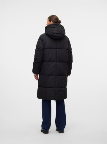 Vero Moda Mantel in Black