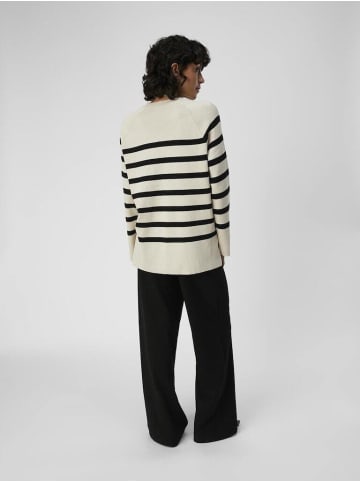 Object Pullover in sandshell