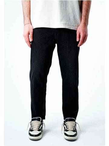 2Y Premium Relaxed Fit in black