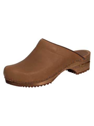 Sanita Clogs in cognac