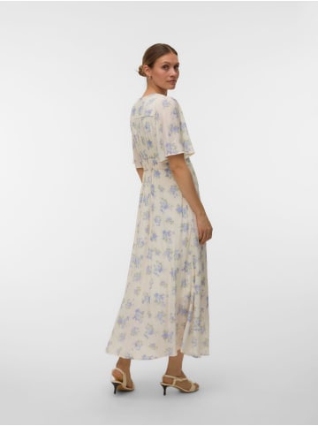 Vero Moda Gesmoktes Kleid in Birch 2