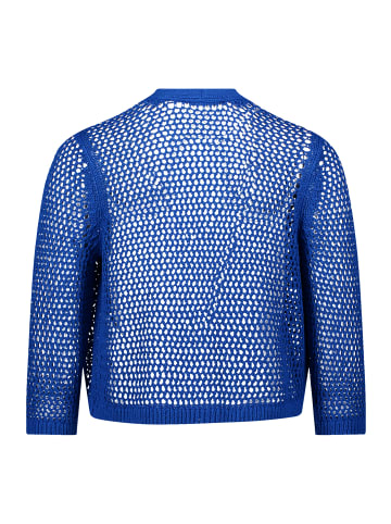 Betty Barclay Grobstrickjacke mit Lochmuster in Electric Blue