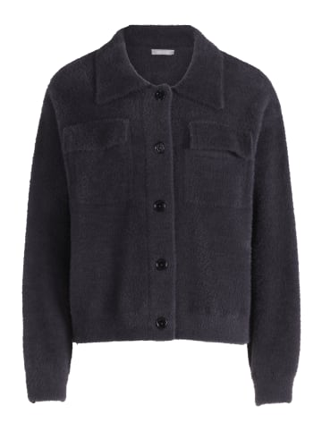 AMBER & JUNE Winter-Strickjacke mit aufgesetzter Brusttasche in Mausgrau
