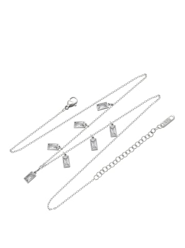 faina Women Pendant Necklace in Silver