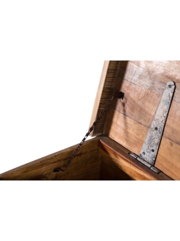 Giner y Colomer Truhe aus Massivholz mit Öffnung oben und weiß gebeiztem Finish in White