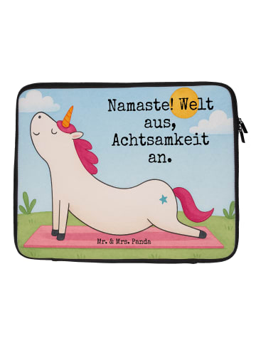 Mr. & Mrs. Panda Laptop Tasche Einhorn Yoga Design mit Spruch in Weiß