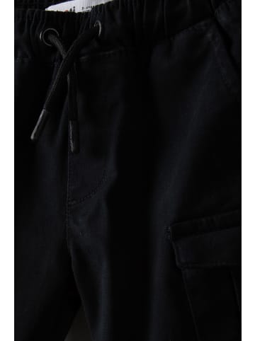 Minoti Cargoshorts 13combat 8 in schwarz