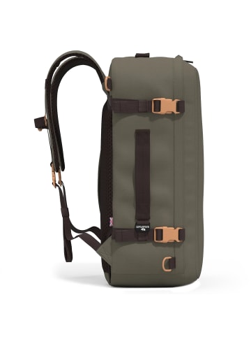 Cabinzero Travel Cabin Bag Classic Plus 42L Rucksack 54 cm in grey moor