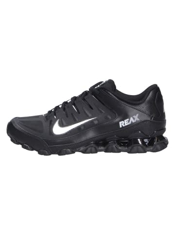 Nike Sneaker REAX 8 TR in schwarz