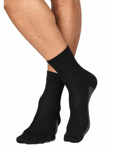 H.I.S Socken in schwarz