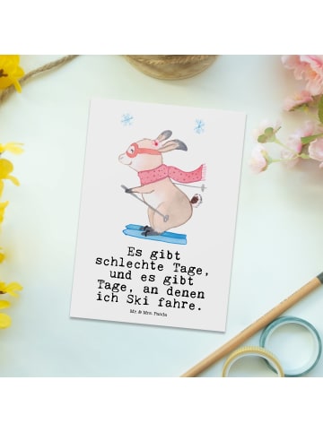 Mr. & Mrs. Panda Postkarte Hase Skifahren mit Spruch in Weiß