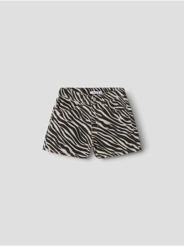 name it Shorts in Cement