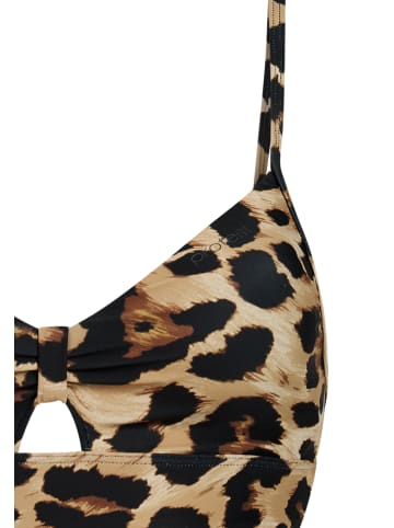 Protest " MIXSyncs in Fudgecamel