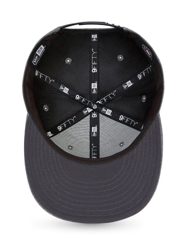 NEW ERA 9FIFTY Snapback Cap mit gesticktem Logo in Grau-2